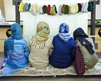 رونمایی و اهدای فرش هر گردشگر یک گره به کمیسیون ملی یونسکو